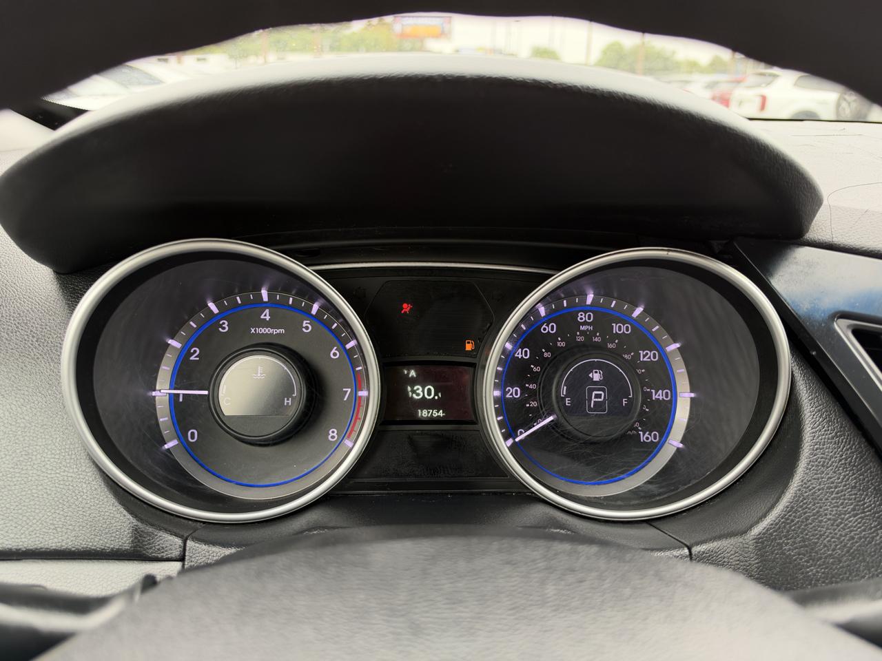 Hyundai Sonata 4dr Sdn 2.4L Auto GLS 2012