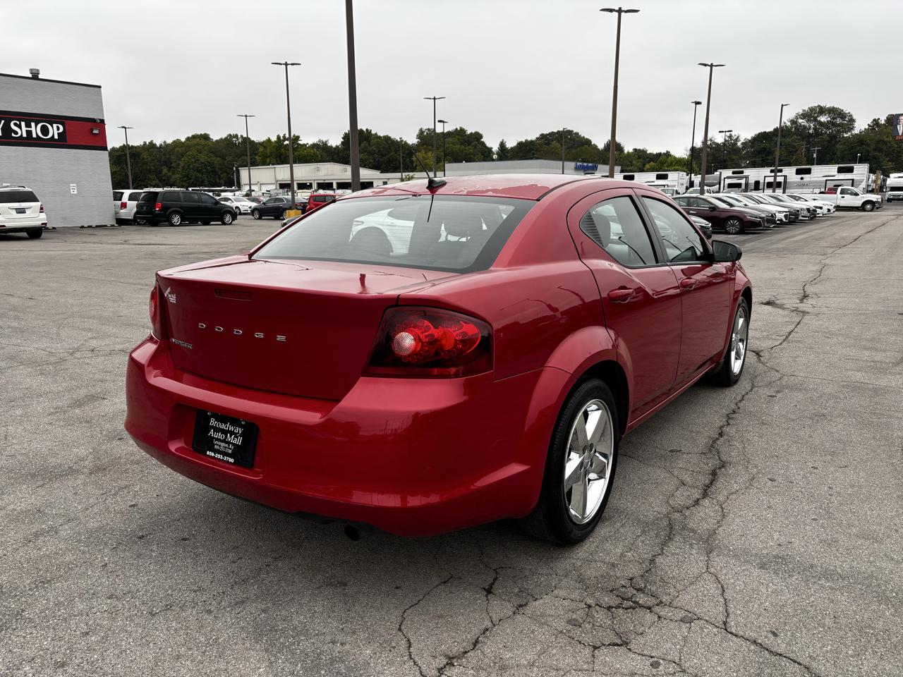 Dodge Avenger 4dr Sdn SE 2013