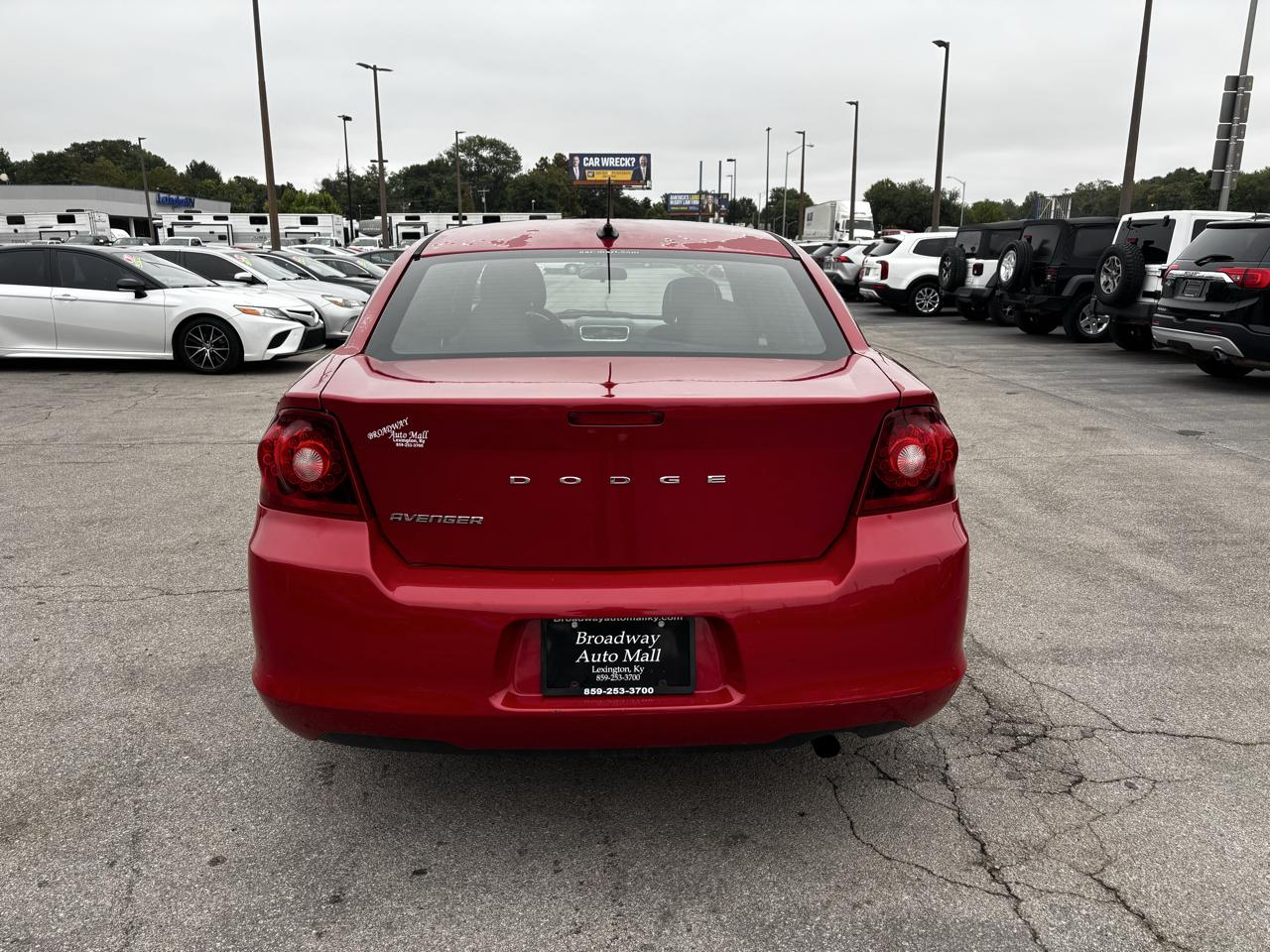 Dodge Avenger 4dr Sdn SE 2013