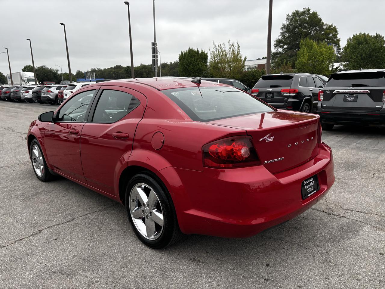 Dodge Avenger 4dr Sdn SE 2013