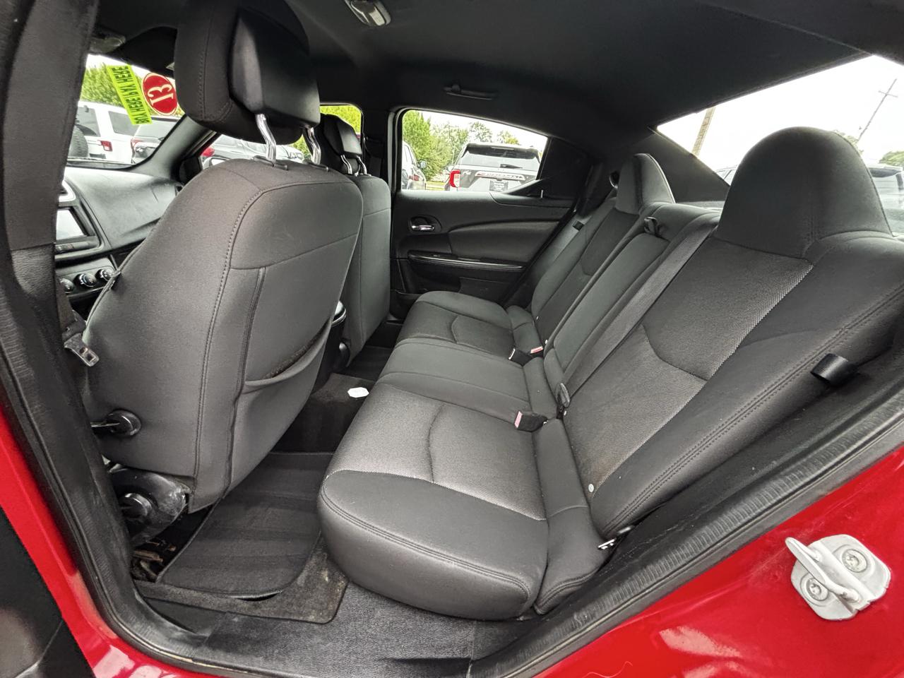 Dodge Avenger 4dr Sdn SE 2013