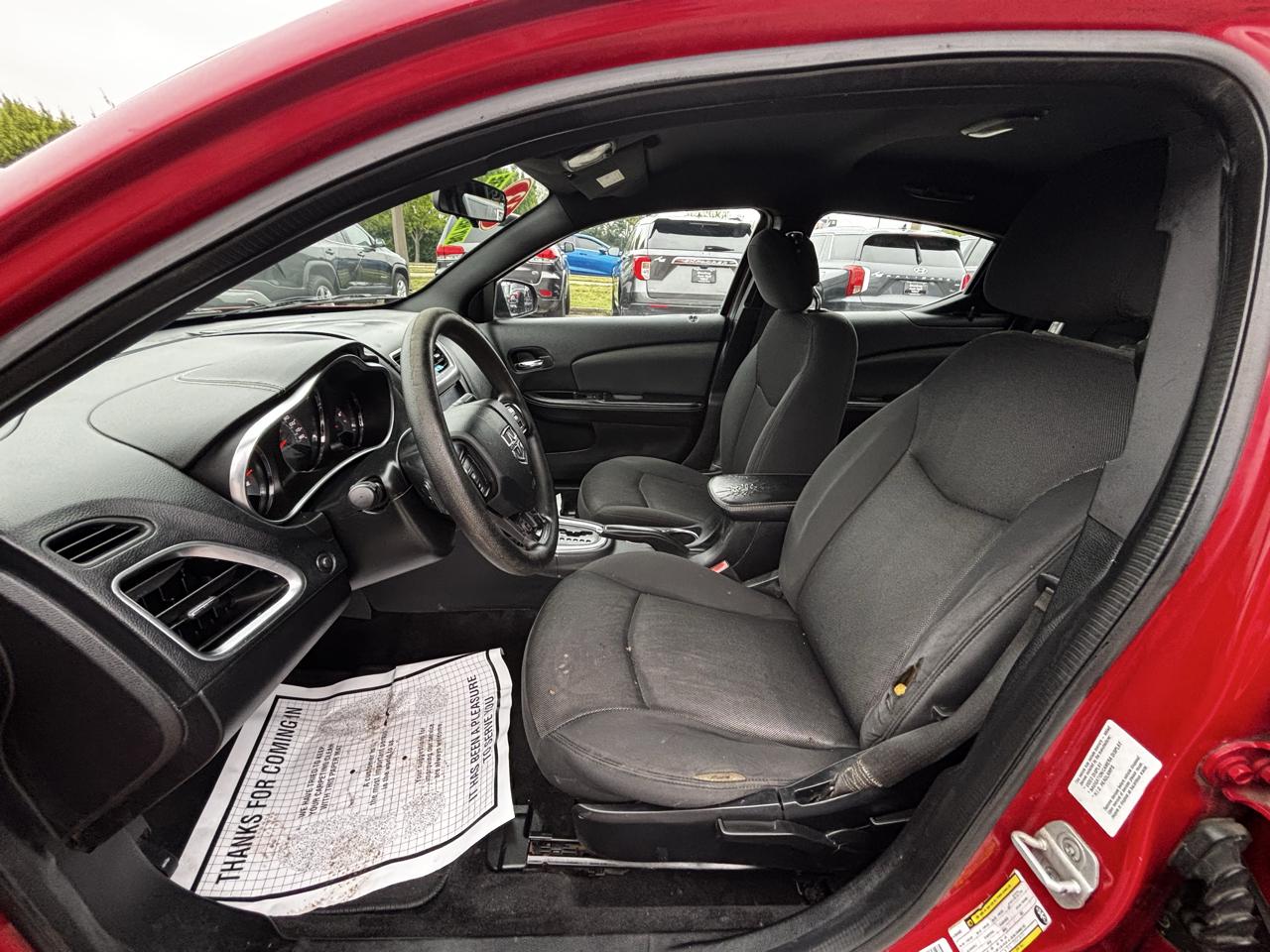 Dodge Avenger 4dr Sdn SE 2013