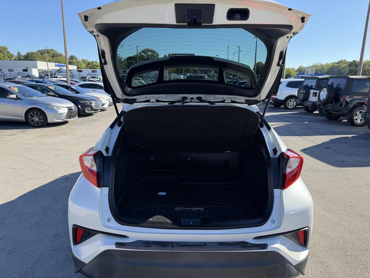 Toyota C-HR XLE 2019