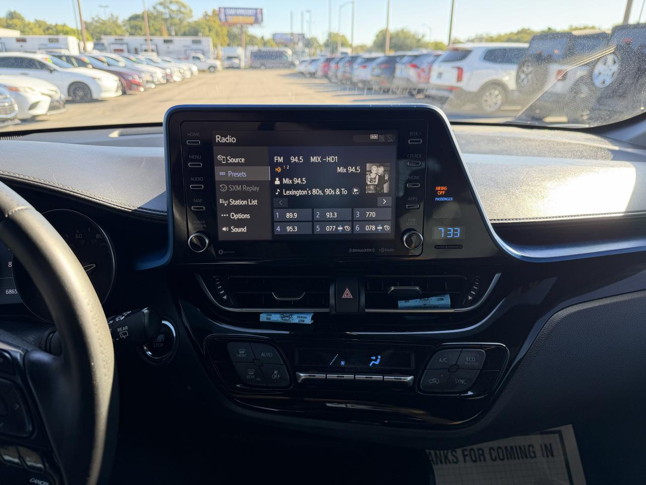 Toyota C-HR XLE 2019