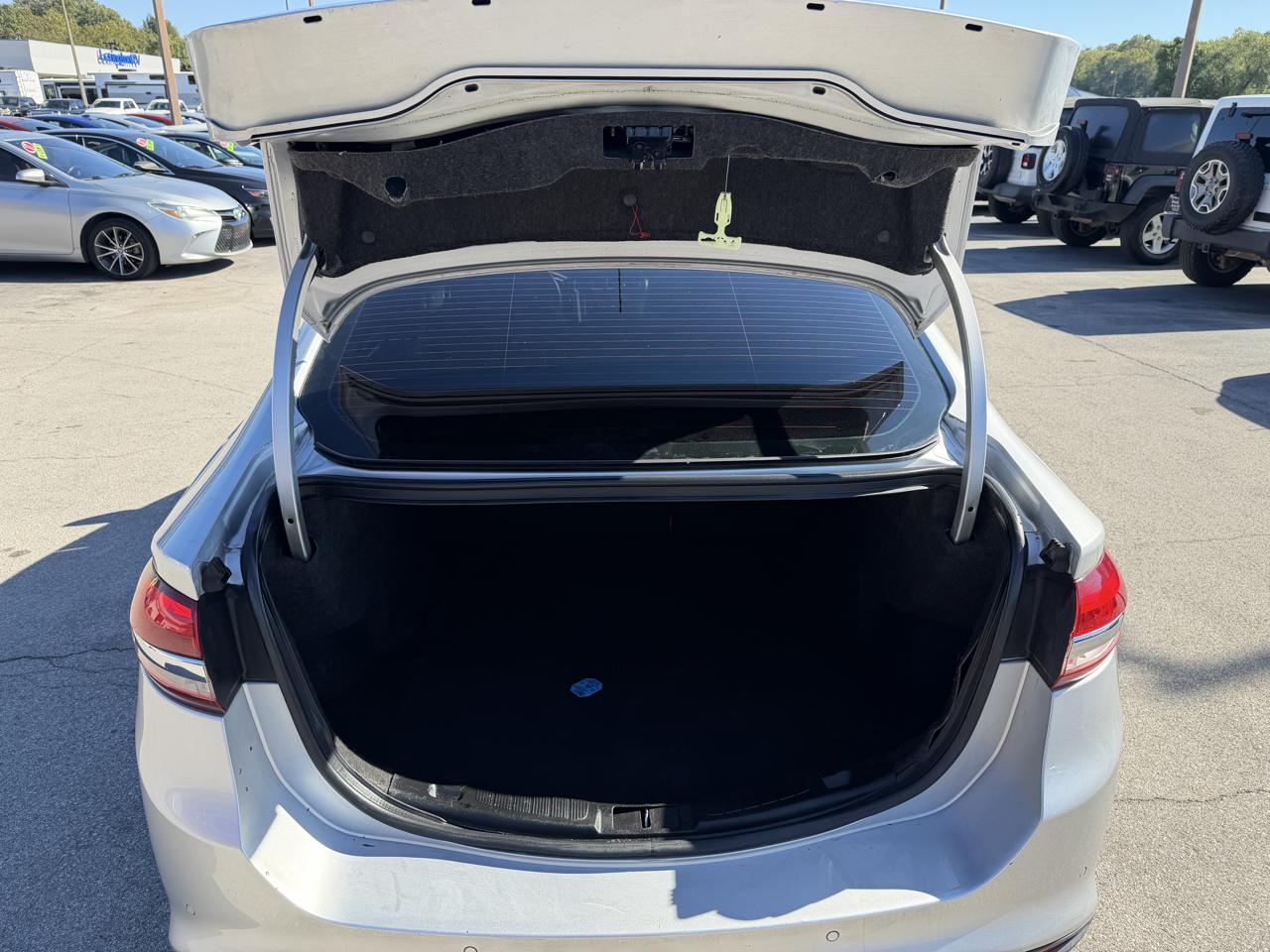 Ford Fusion SE FWD 2018