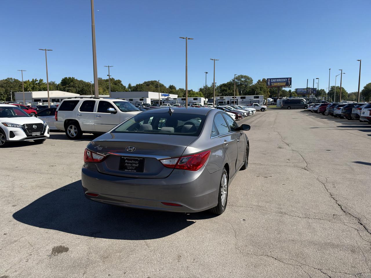 Hyundai Sonata 4dr Sdn 2.4L Auto GLS 2011