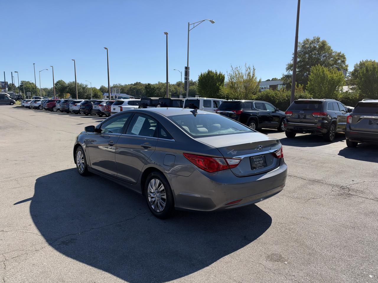 Hyundai Sonata 4dr Sdn 2.4L Auto GLS 2011