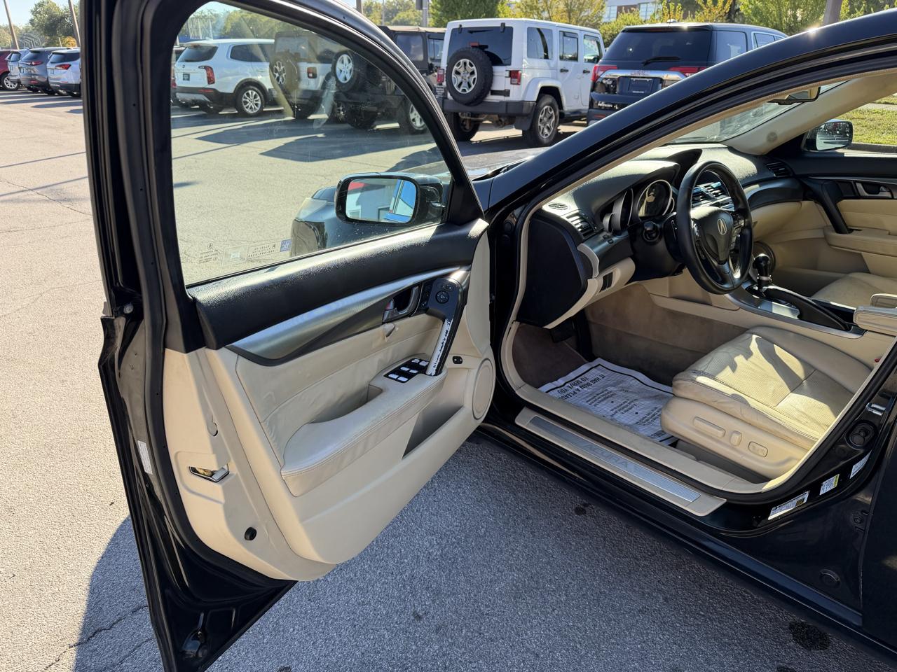 Acura TL  2010