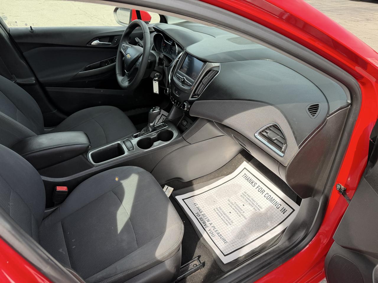 Chevrolet Cruze 4dr Sdn LT 2019