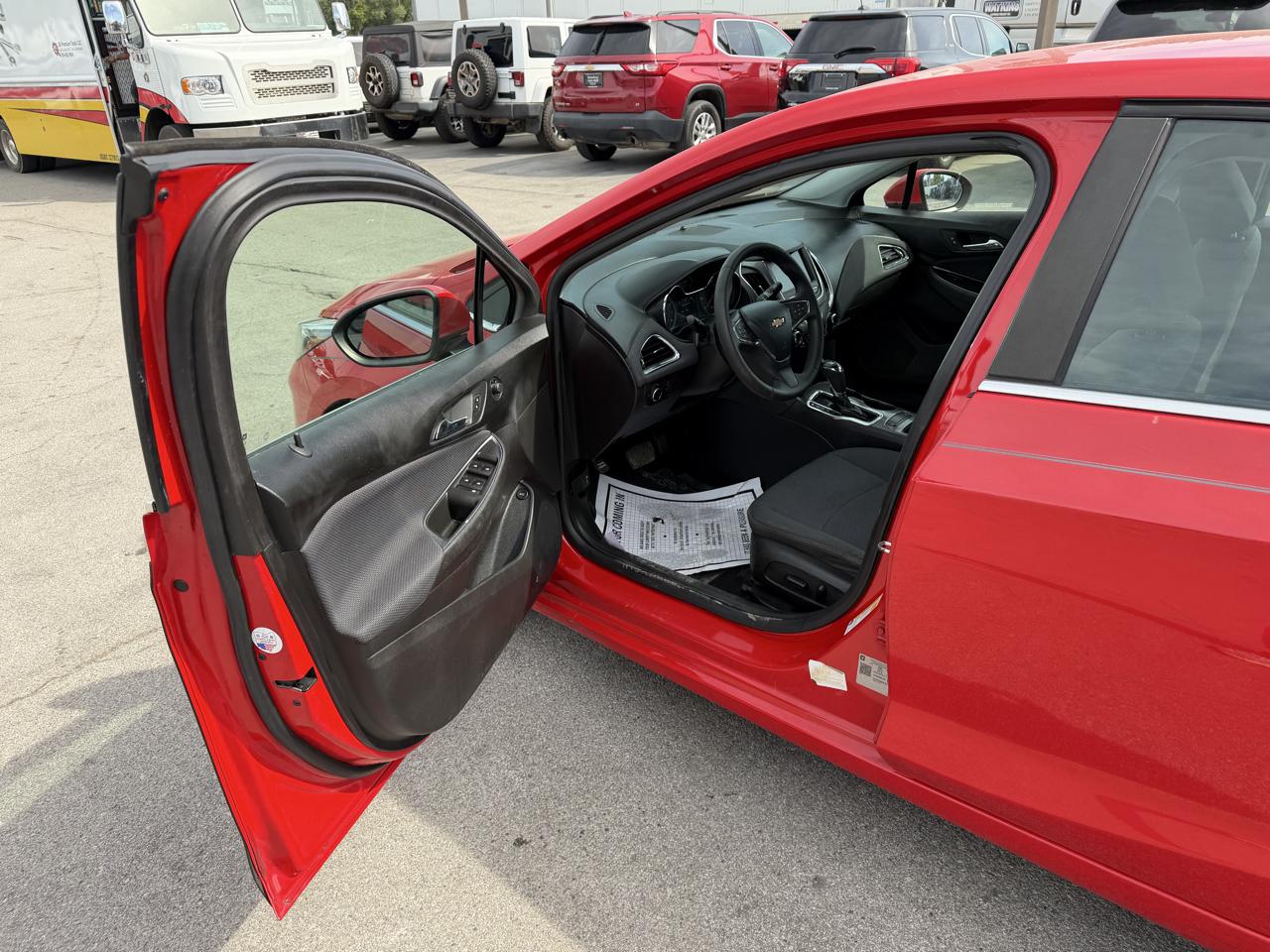 Chevrolet Cruze 4dr Sdn LT 2019