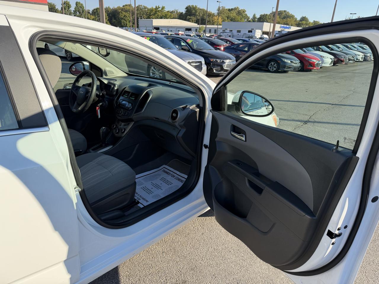 Chevrolet Sonic 4dr Sdn Auto LT 2013