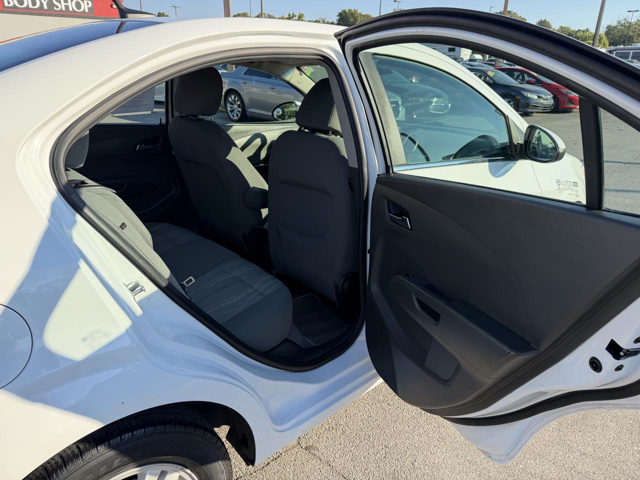Chevrolet Sonic 4dr Sdn Auto LT 2013
