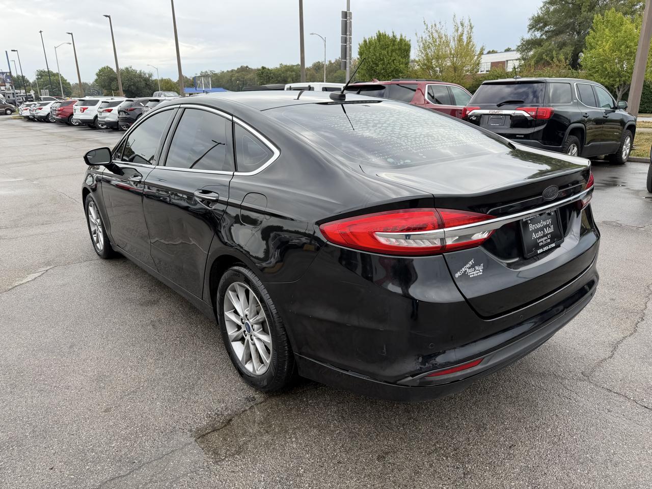 Ford Fusion SE 2017