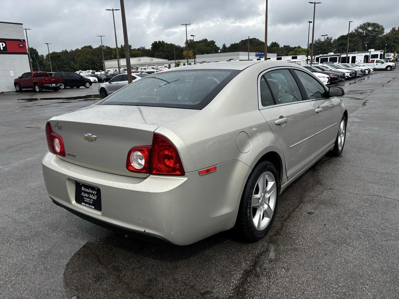 Chevrolet Malibu 4dr Sdn LS w/1FL 2012