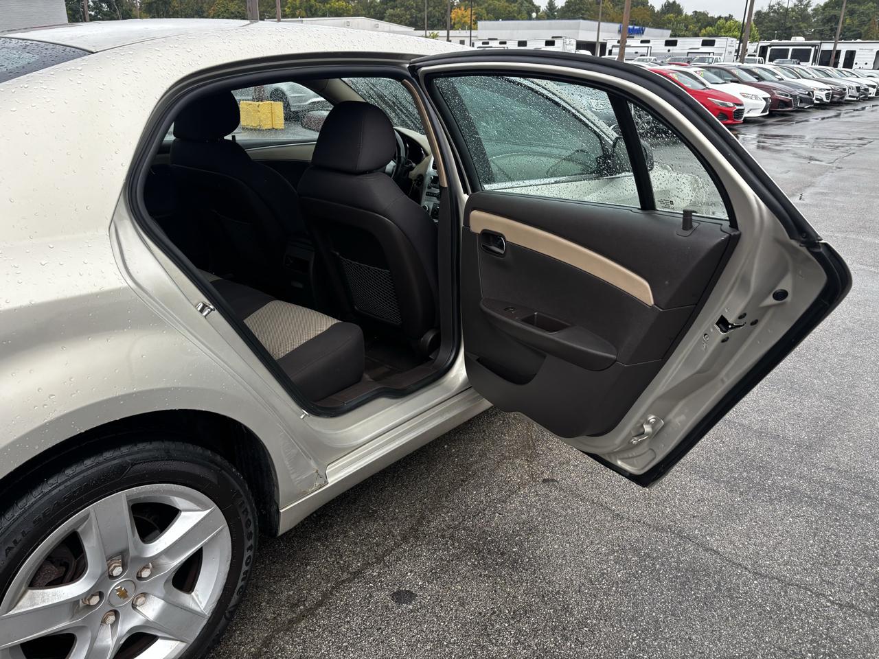 Chevrolet Malibu 4dr Sdn LS w/1FL 2012