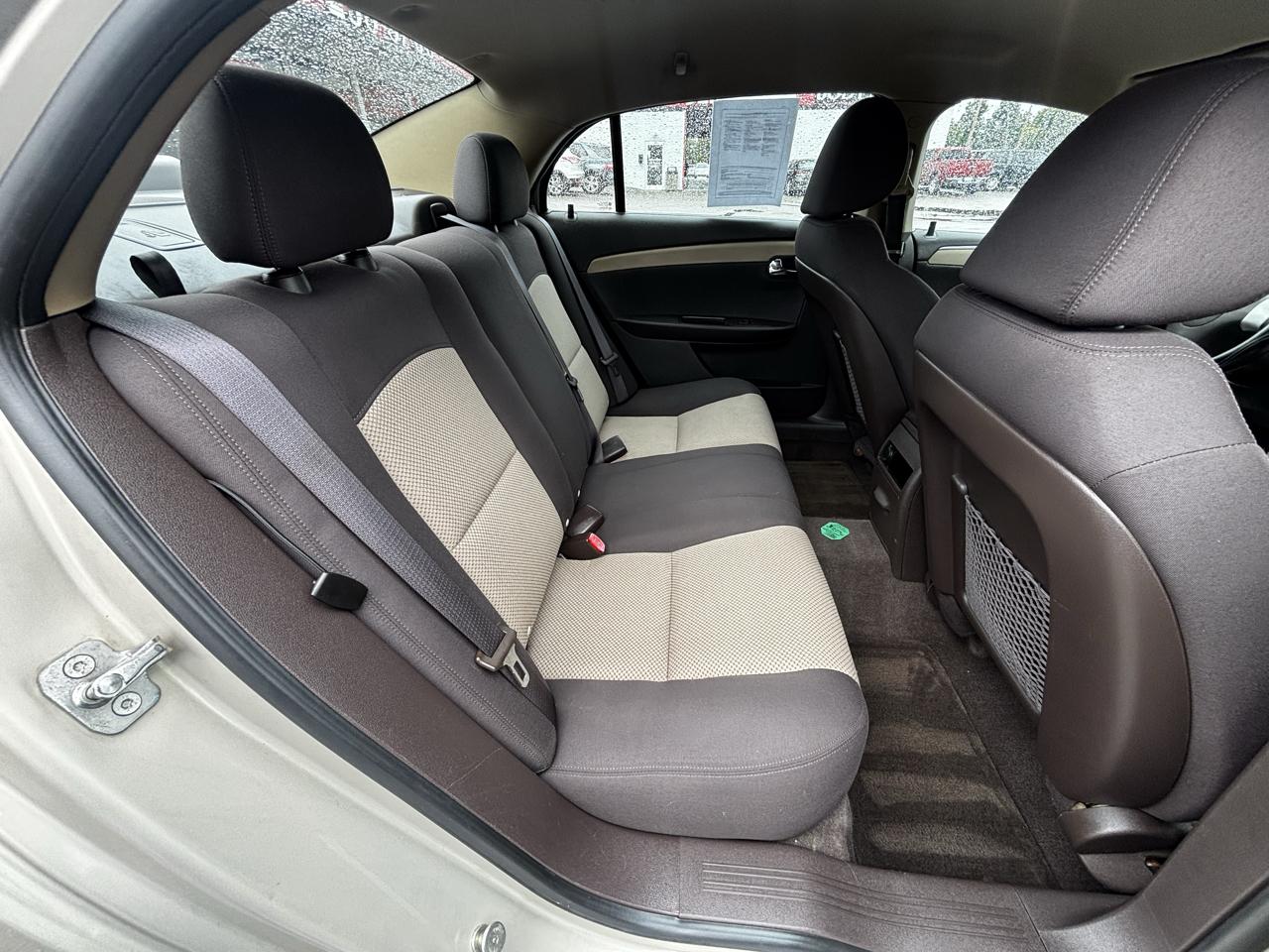 Chevrolet Malibu 4dr Sdn LS w/1FL 2012