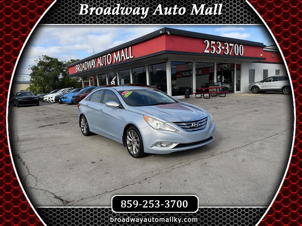 Hyundai Sonata 4dr Sdn 2.4L Auto SE 2013