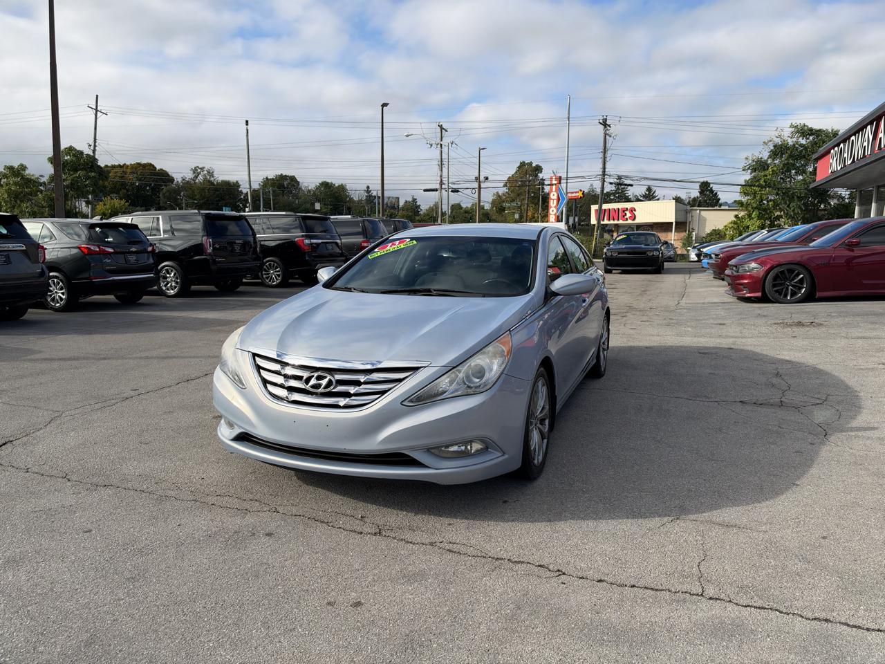Hyundai Sonata 4dr Sdn 2.4L Auto SE 2013