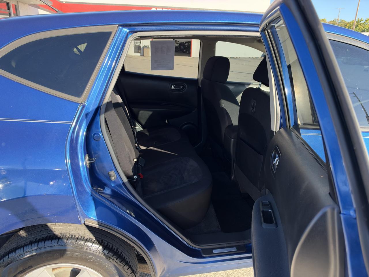 Nissan Rogue S 2010
