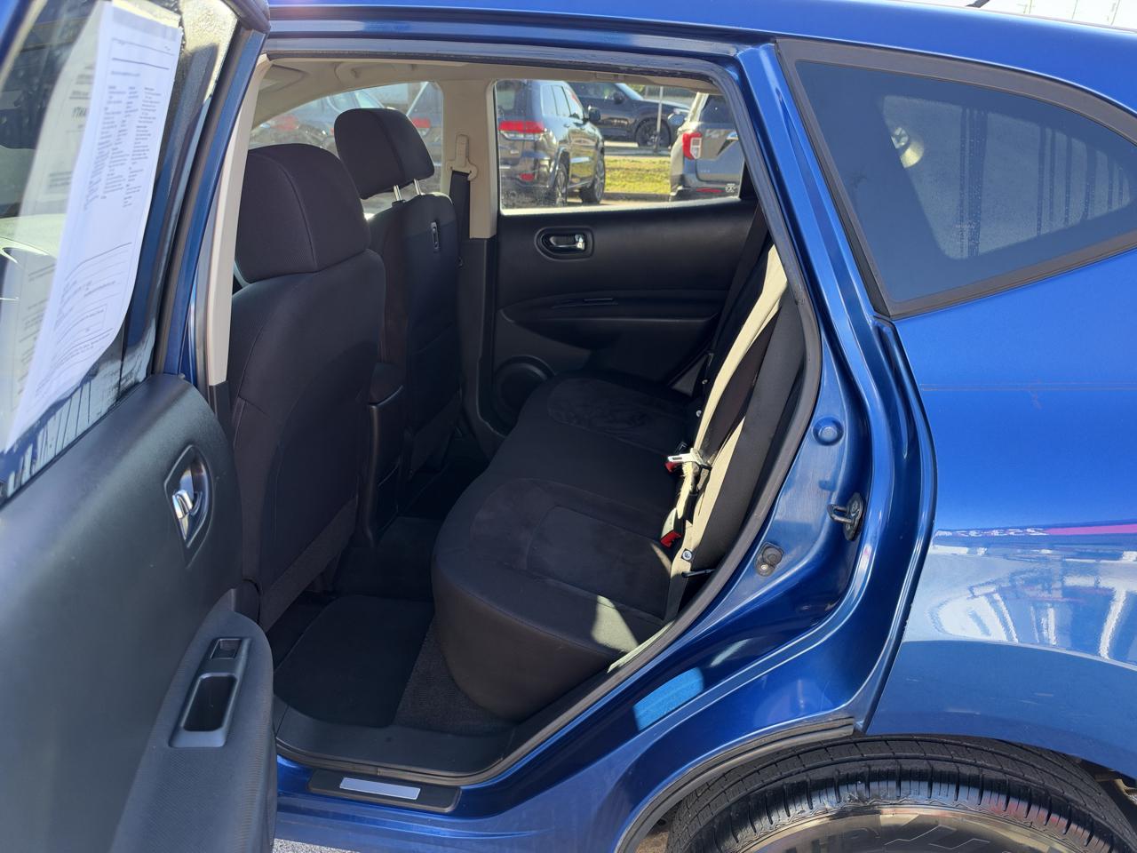 Nissan Rogue S 2010