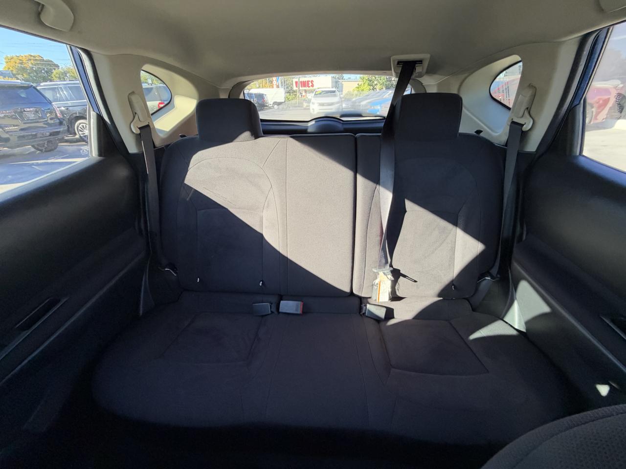 Nissan Rogue S 2010