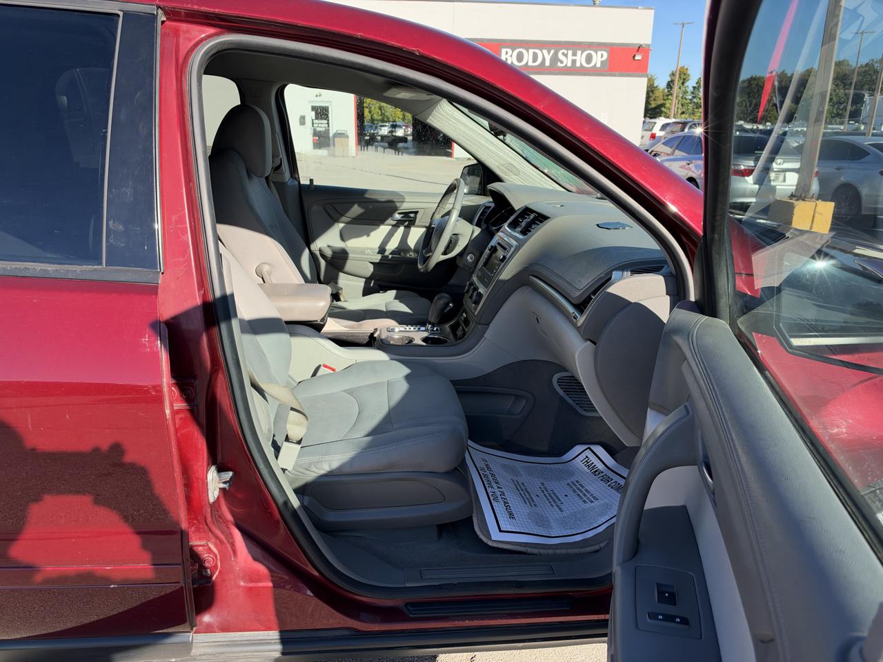 GMC Acadia FWD 4dr SLE w/SLE-1 2015