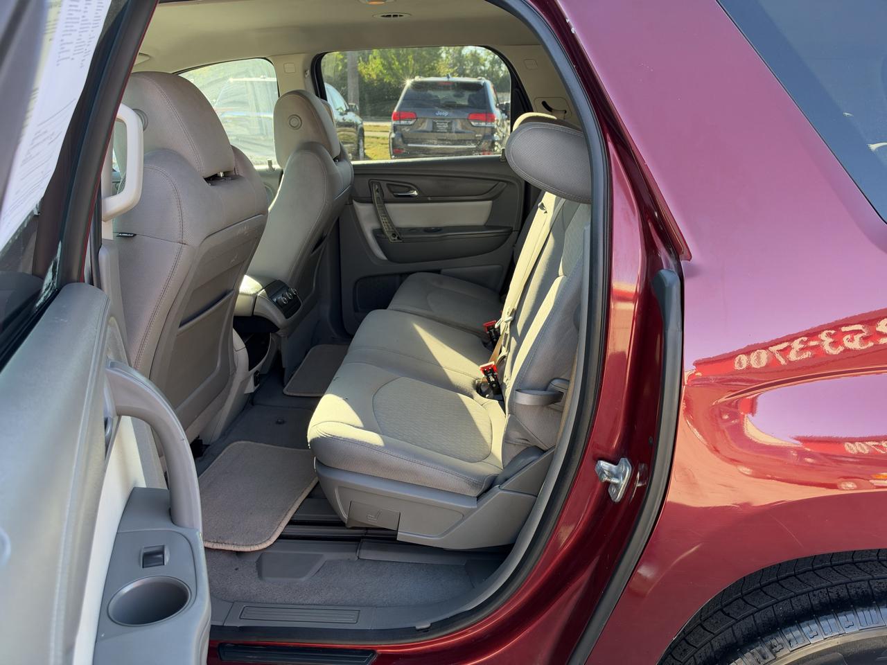 GMC Acadia FWD 4dr SLE w/SLE-1 2015