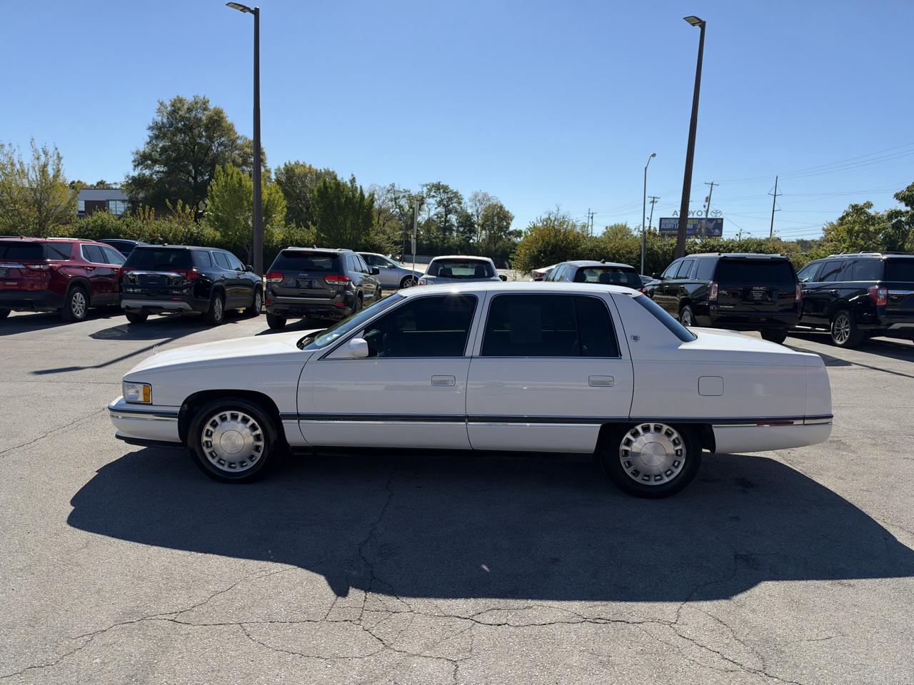 Cadillac DeVille 4dr Sdn 1996