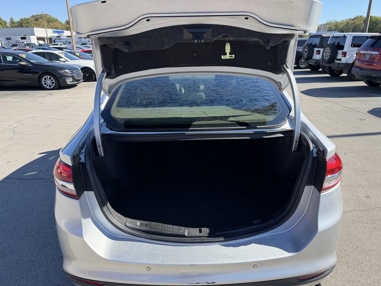 Ford Fusion SE FWD 2018