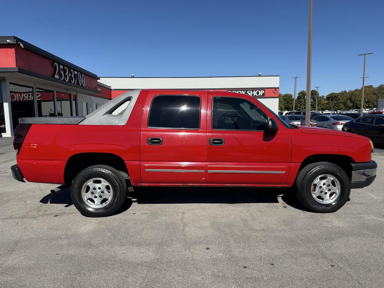 Chevrolet Avalanche 1500 5dr Crew Cab 130" WB 2004