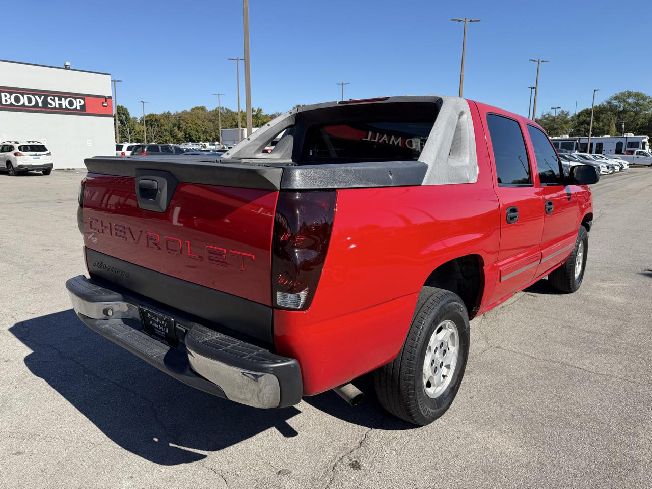 Chevrolet Avalanche 1500 5dr Crew Cab 130" WB 2004