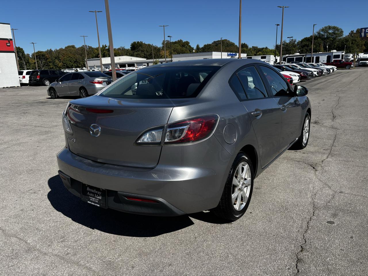 Mazda MAZDA3 4dr Sdn Auto i Touring 2010