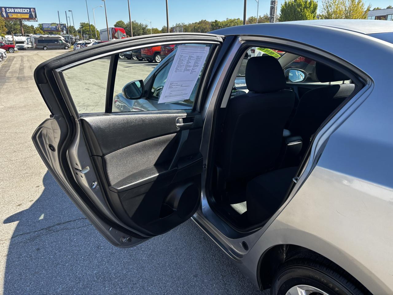 Mazda MAZDA3 4dr Sdn Auto i Touring 2010