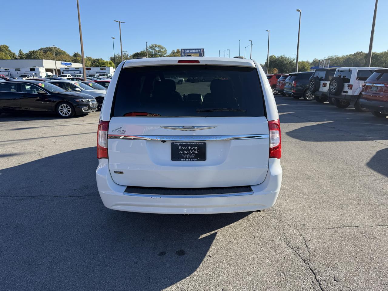 Chrysler Town & Country 4dr Wgn Touring 2014