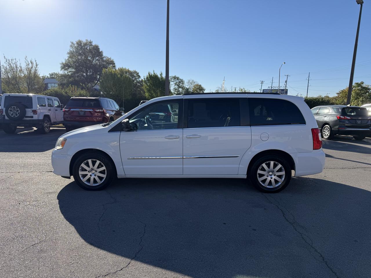 Chrysler Town & Country 4dr Wgn Touring 2014