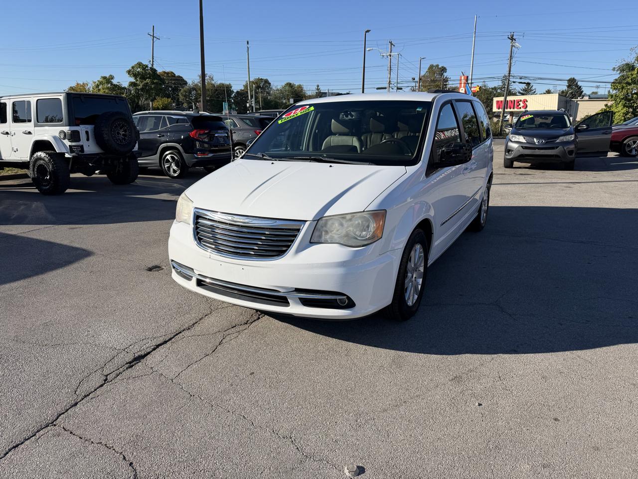 Chrysler Town & Country 4dr Wgn Touring 2014