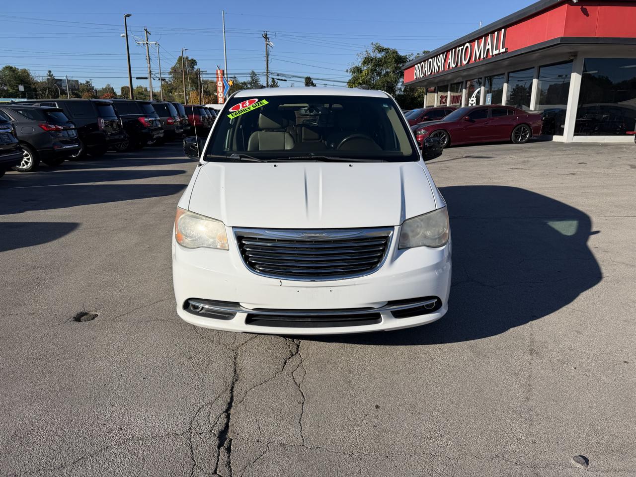 Chrysler Town & Country 4dr Wgn Touring 2014