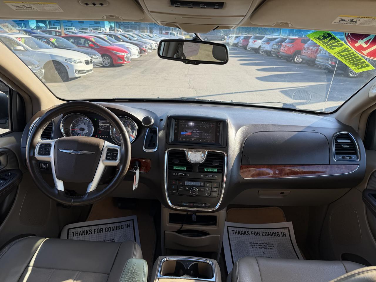 Chrysler Town & Country 4dr Wgn Touring 2014