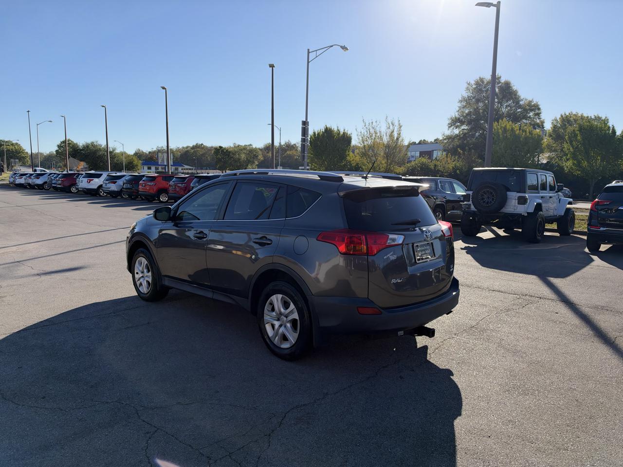 Toyota RAV4 AWD 4dr LE (Natl) 2014