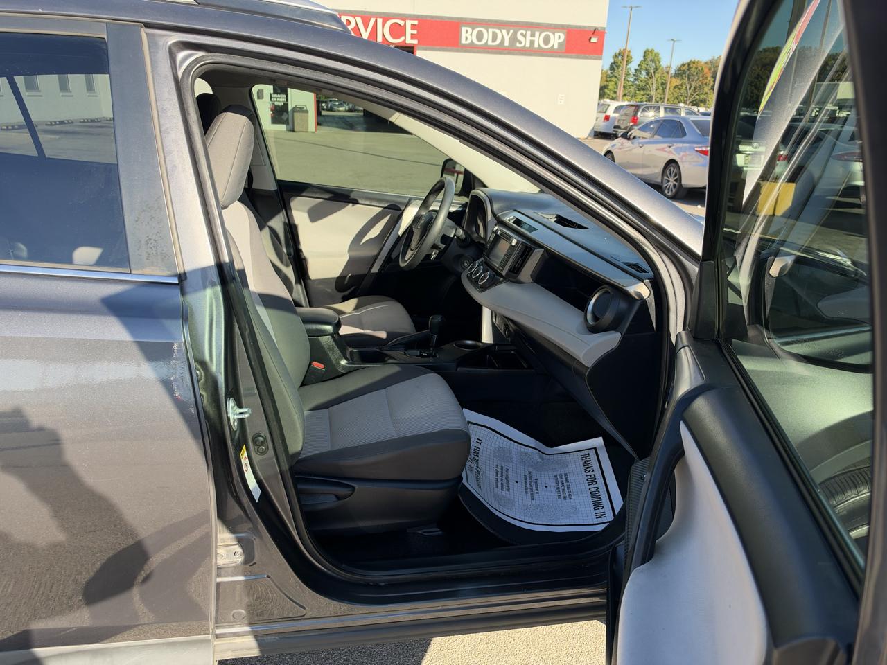 Toyota RAV4 AWD 4dr LE (Natl) 2014