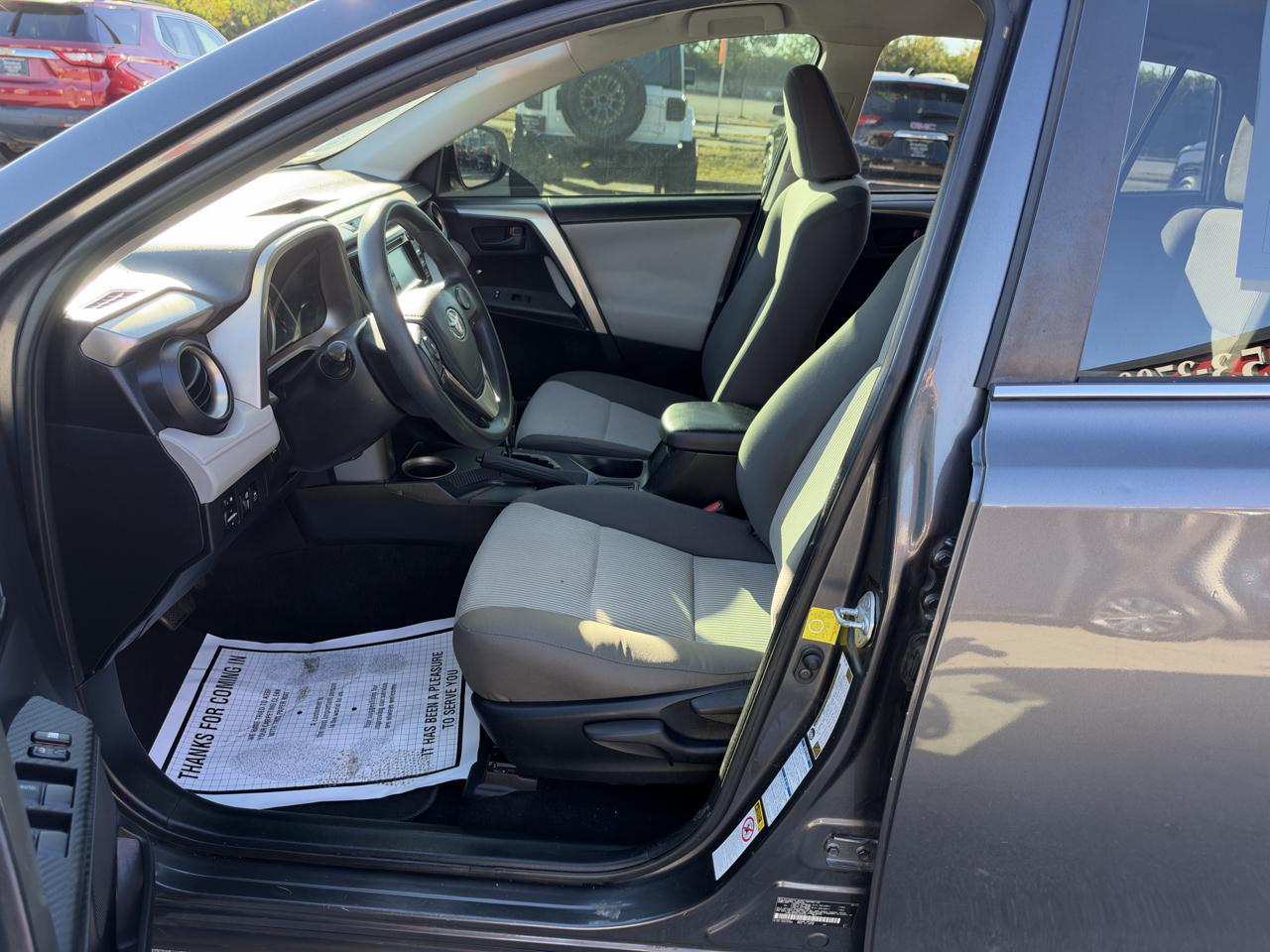 Toyota RAV4 AWD 4dr LE (Natl) 2014