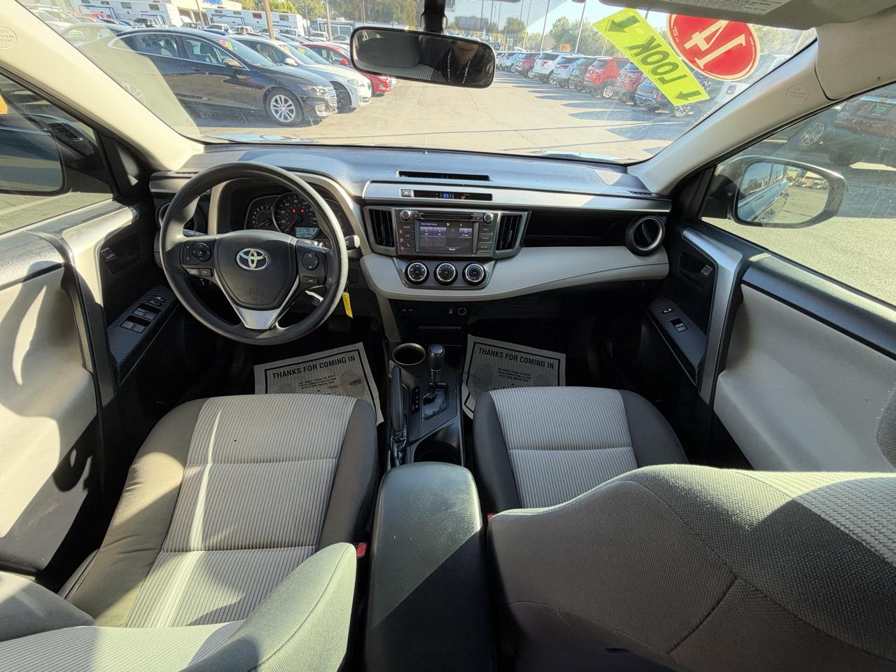 Toyota RAV4 AWD 4dr LE (Natl) 2014