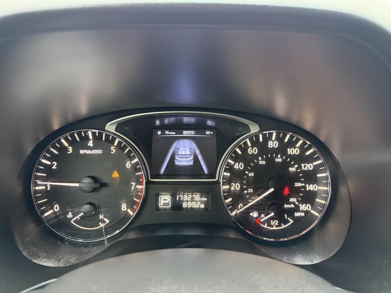 Nissan Pathfinder S 2014