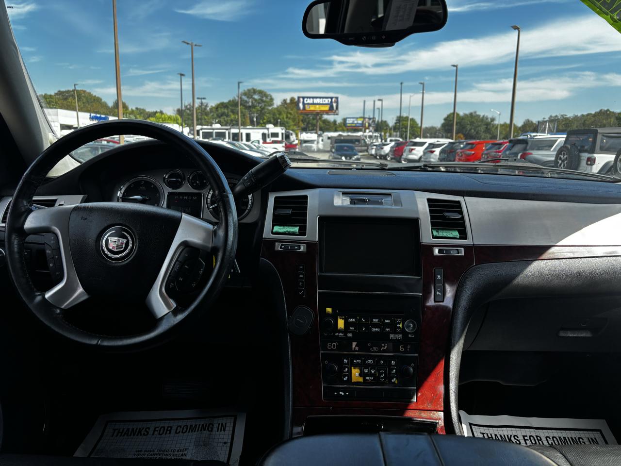 Cadillac Escalade ESV AWD 4dr Luxury 2011