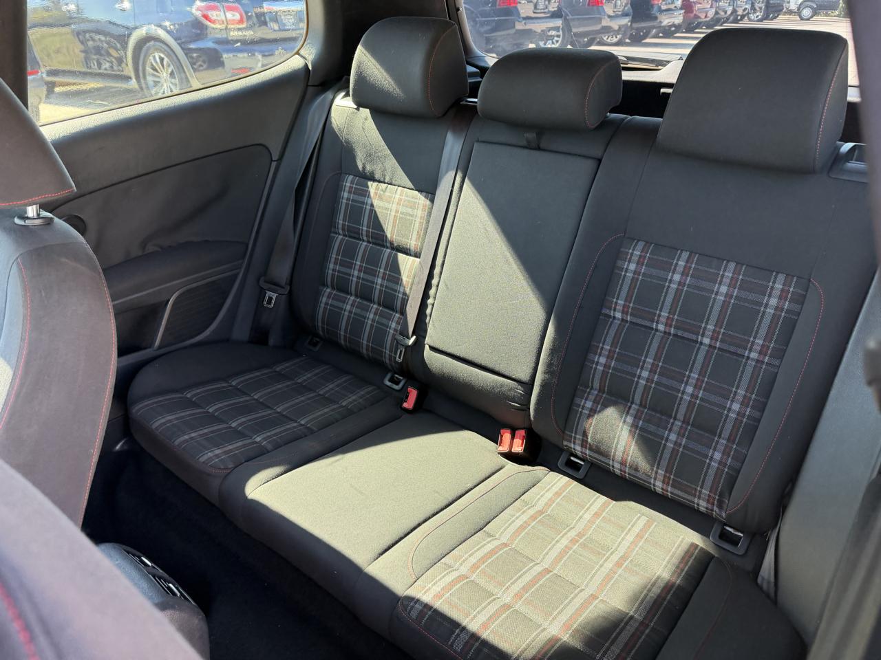 Volkswagen GTI Base 2013