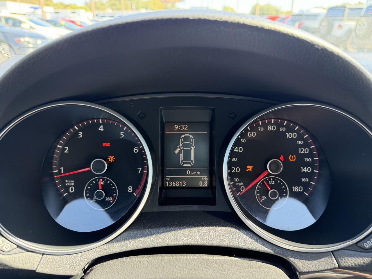 Volkswagen GTI Base 2013