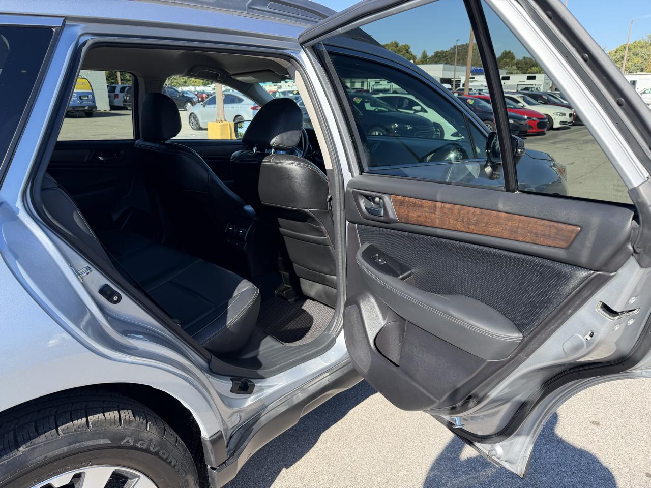 Subaru Outback Limited 2016