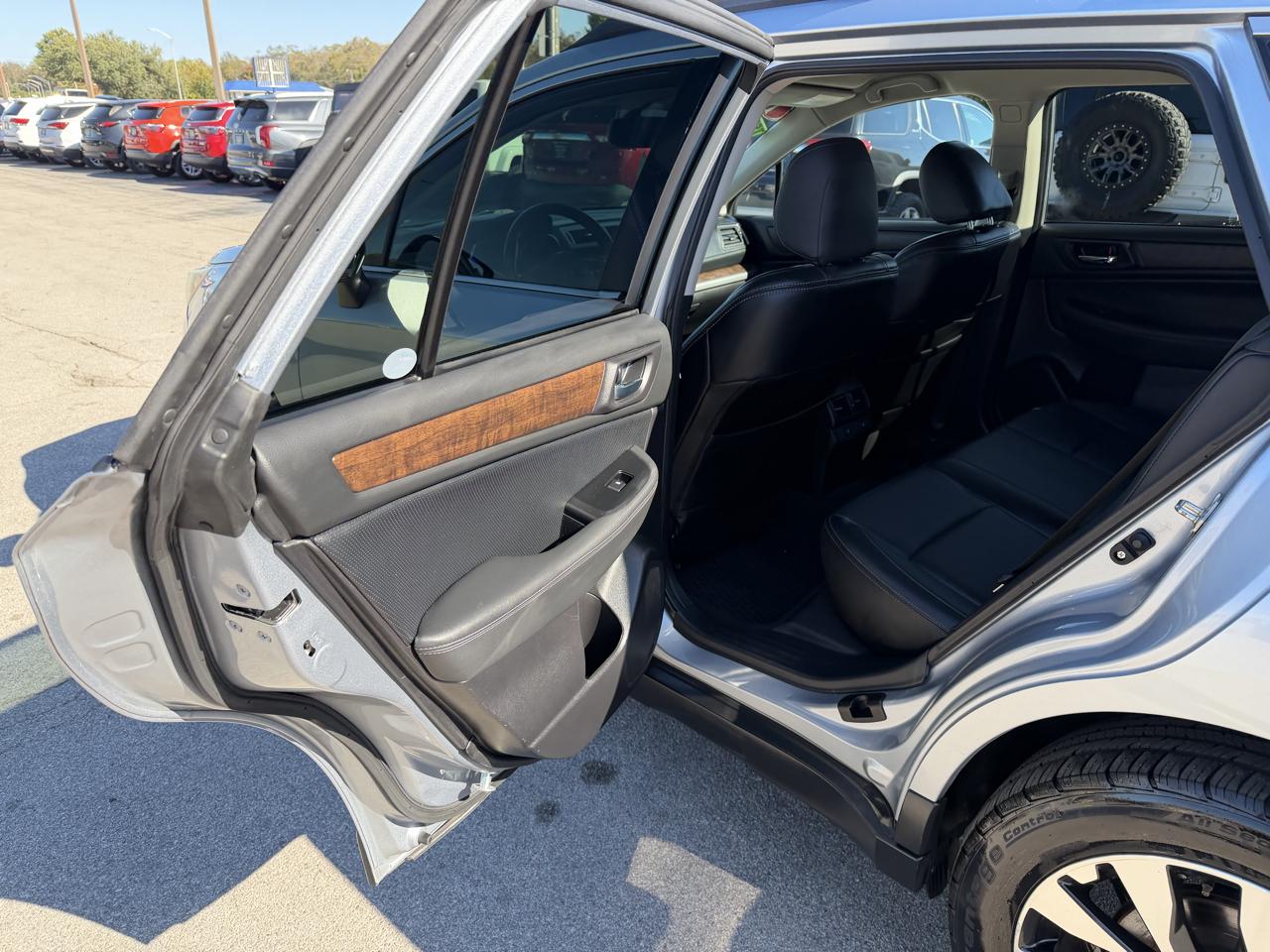Subaru Outback Limited 2016