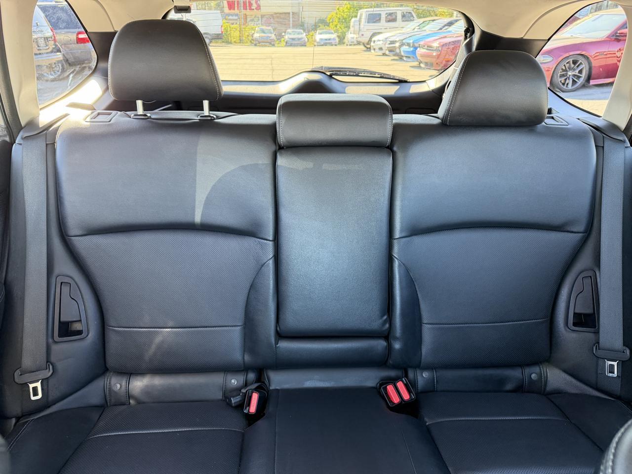 Subaru Outback Limited 2016