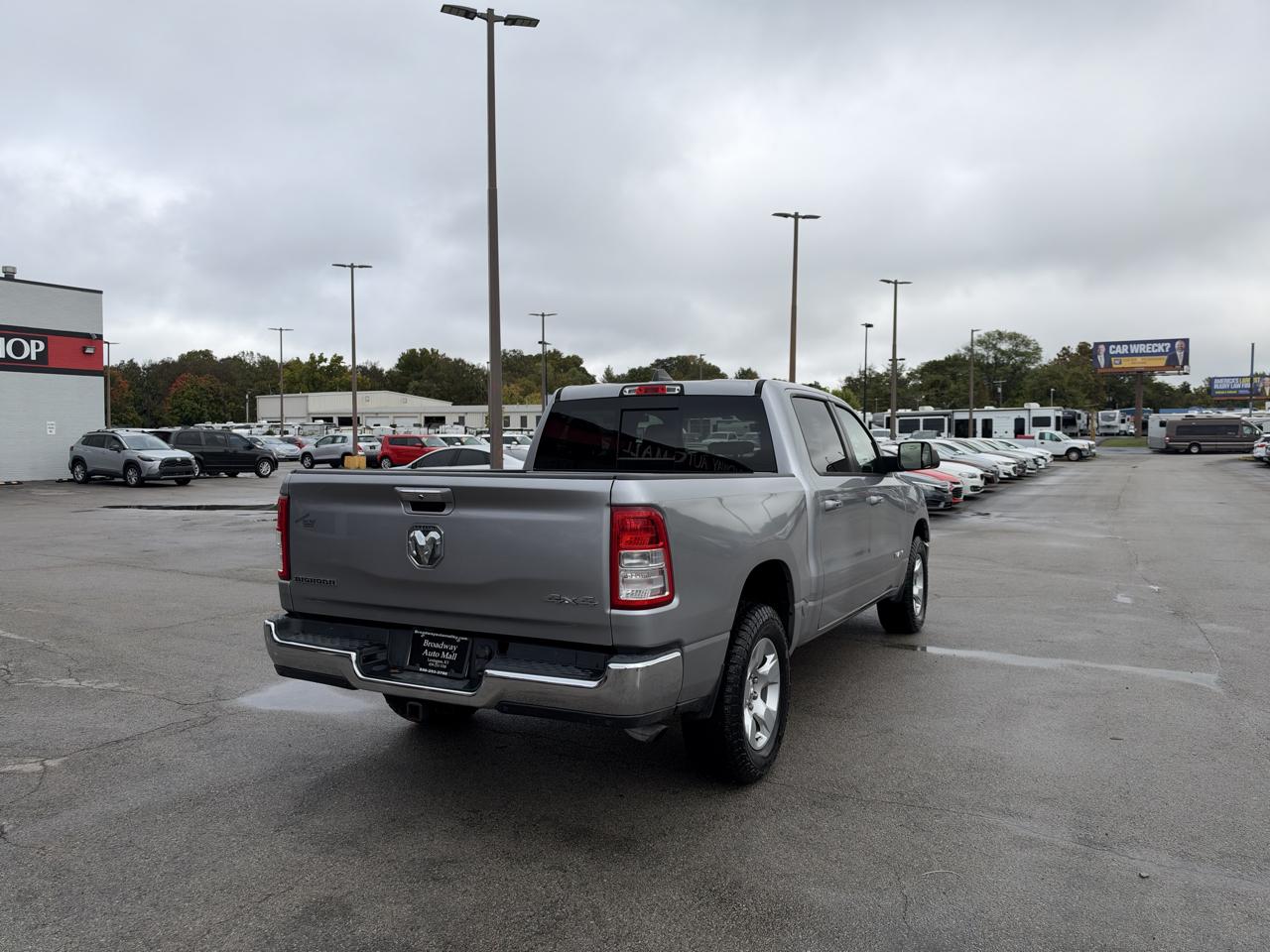RAM 1500 Big Horn 4x4 Crew Cab 5'7" Box 2020